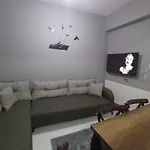 Sweet In Historical Area 3b Apartment *
